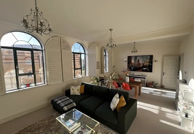 Luxury 2-Bed, 2-Bath Apartment in Harrods Village – Pool, Gym & Parking Included – Bargain Rent