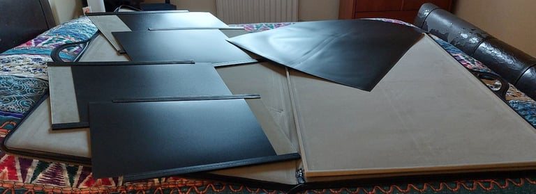 QUALITY 1500 *JIGTHINGS JIGSORT* JIGSAW PUZZLE BOARD WITH CASE.