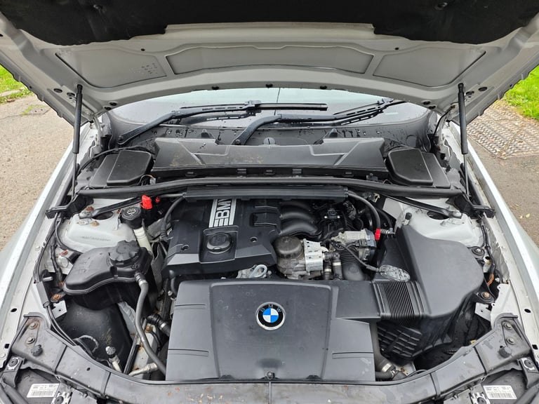 BMW 318i full year mot