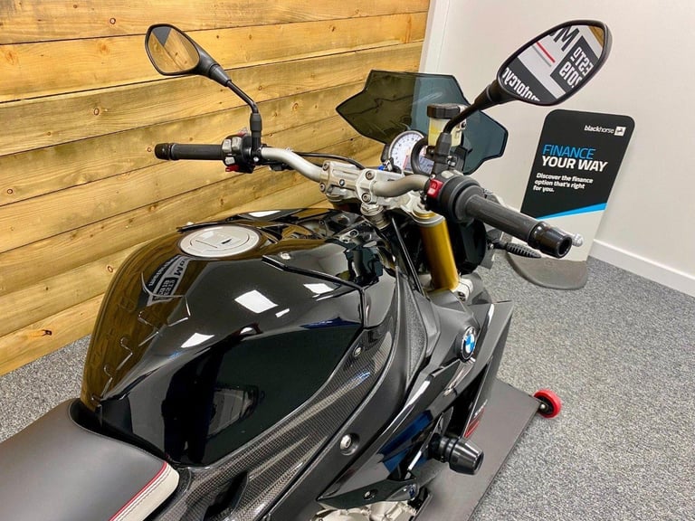 SUPERB 2016 BMW S1000R SPORT, ONLY 7173 MILES AND ONE OWNER, GREAT SPEC!