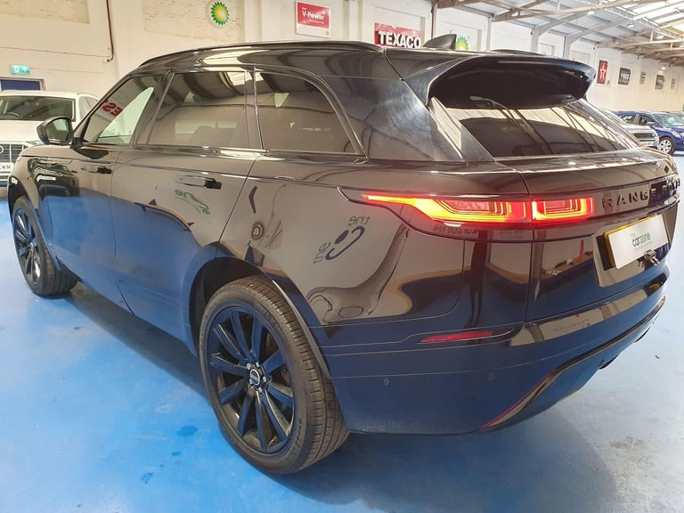 2017 Land Rover Range Rover Velar 2.0 D240 R-Dynamic HSE 5dr Auto ESTATE DIESEL Automatic