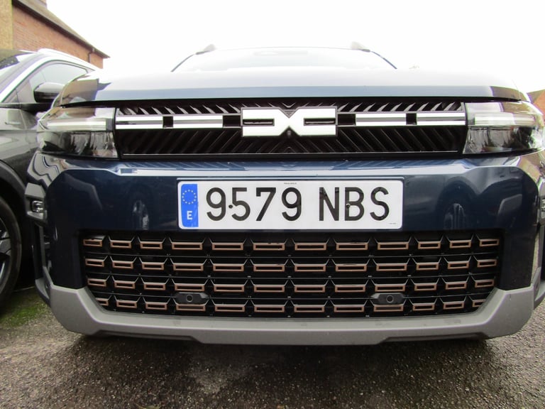  Dacia Bigster 1.2 TCe 140 EXTREME MHEV MILD HYBRID EURO 6 (s/s) LEFT HAND DRIVE  SUV Petrol Manual