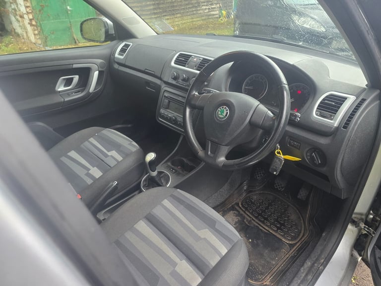 2008 Skoda Fabia 1.4 16V Sport 5dr 75hp HATCHBACK Petrol Manual