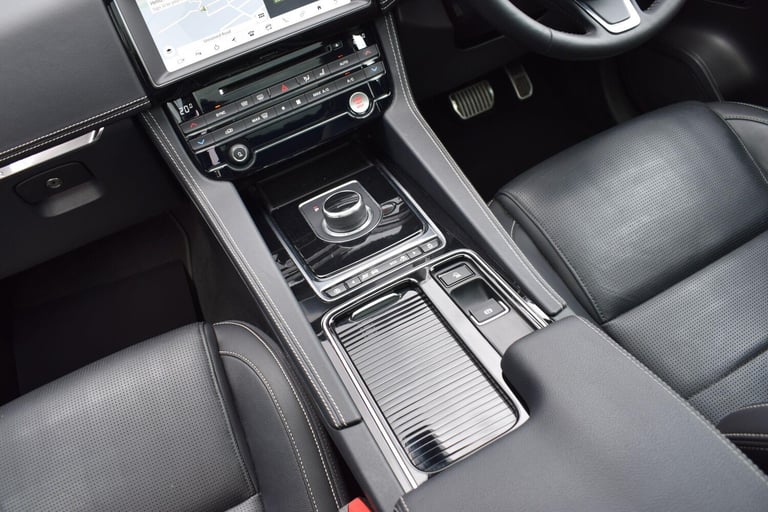 2020 Jaguar F-Pace 2.0 D180 Chequered Flag Auto AWD Euro 6 (s/s) 5dr ESTATE Diesel Automatic