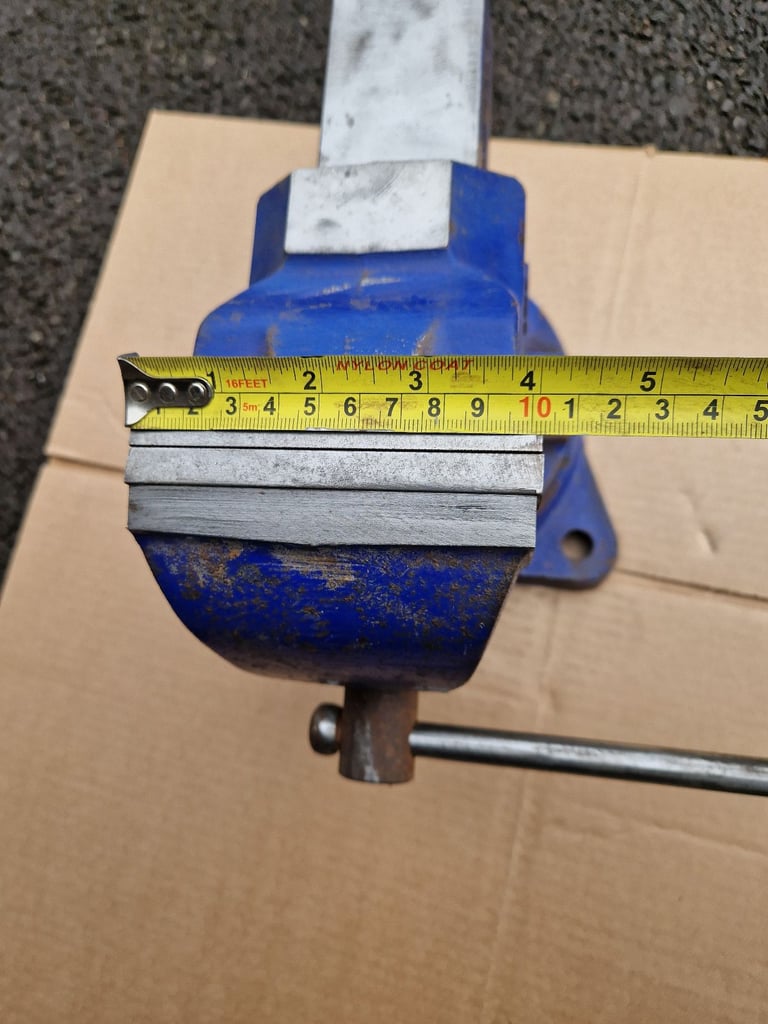 Record No 3 VS Swivel Base / Rotary Base 4” Engineers Vice - With Built In Anvil. Made in England.
