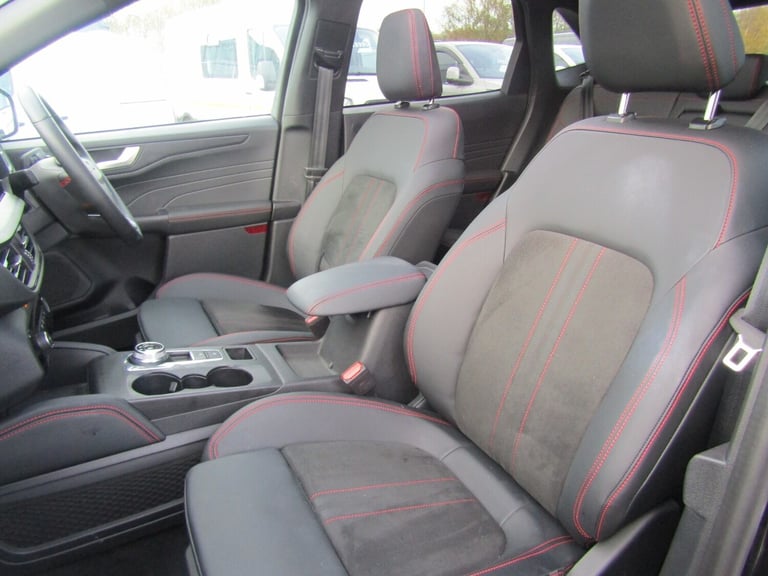 2024 Ford Kuga 2.5 PHEV ST-Line X 5dr CVT - 20'' Alloys / Tech Pack / Huge saving VS New Estate P...