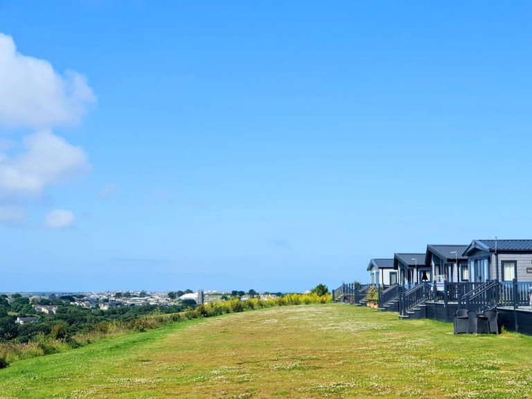 Cheap Static Caravan For Sale Only £19995 with no Site Fees To Pay Until 2027