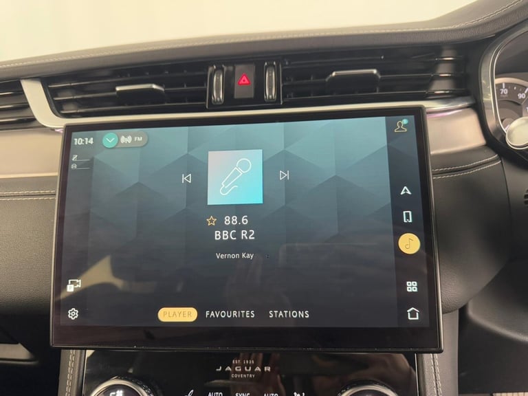 2022 Jaguar F-Pace 2.0 P250i R-Dynamic S Auto AWD Euro 6 (s/s) 5dr ESTATE Petrol Automatic