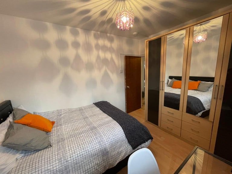 💕Perfect Living space 🛌 Available in Canary Wharf 📍