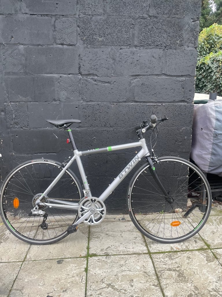 Btwin Fit 3 Road/Hybrid bike 