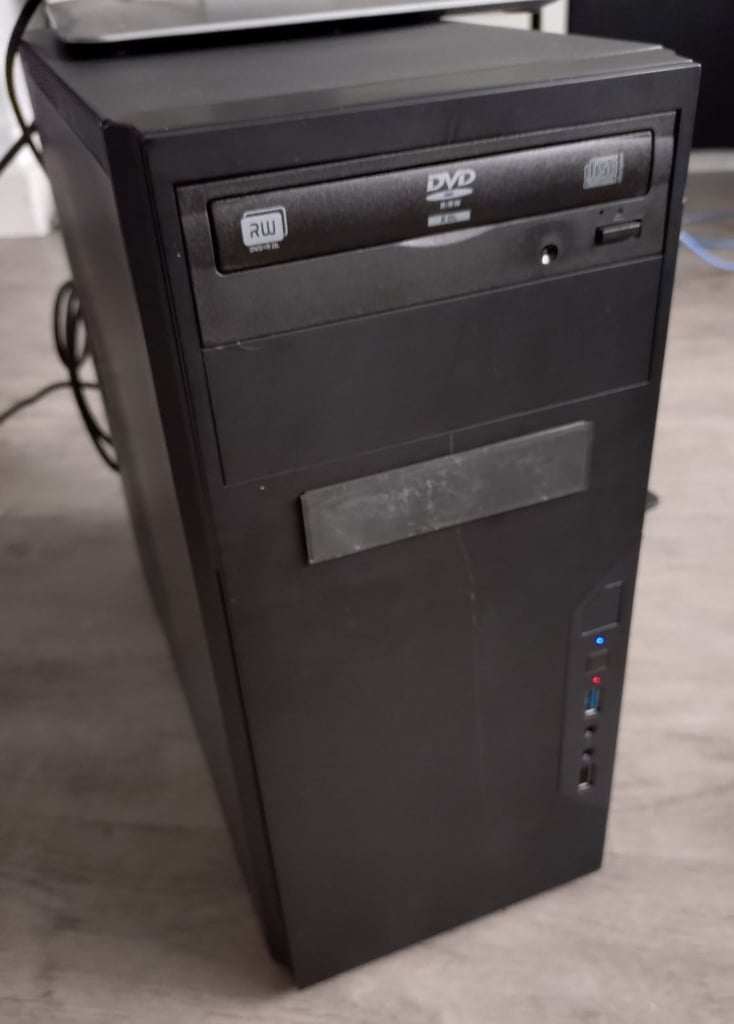 Free delivery! Gaming PC with monitor, keyboard and mouse, full setup, original Windows 11