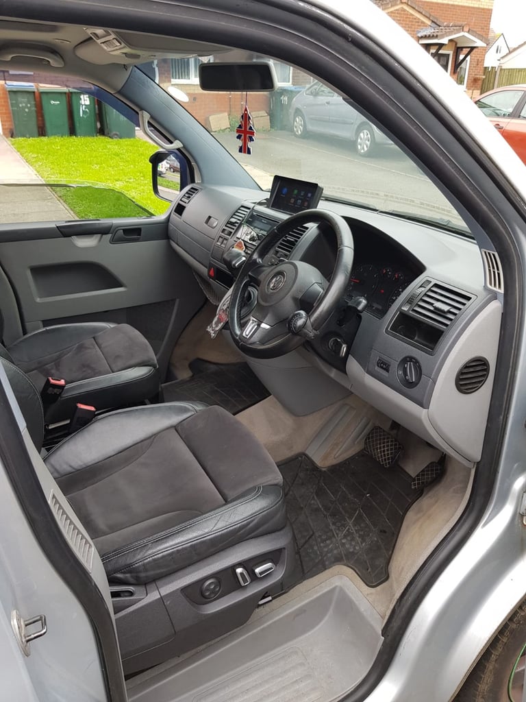 Volkswagen, TRANSPORTER SHUTTLE, Minibus, 2004, Automatic, 2460 (cc)