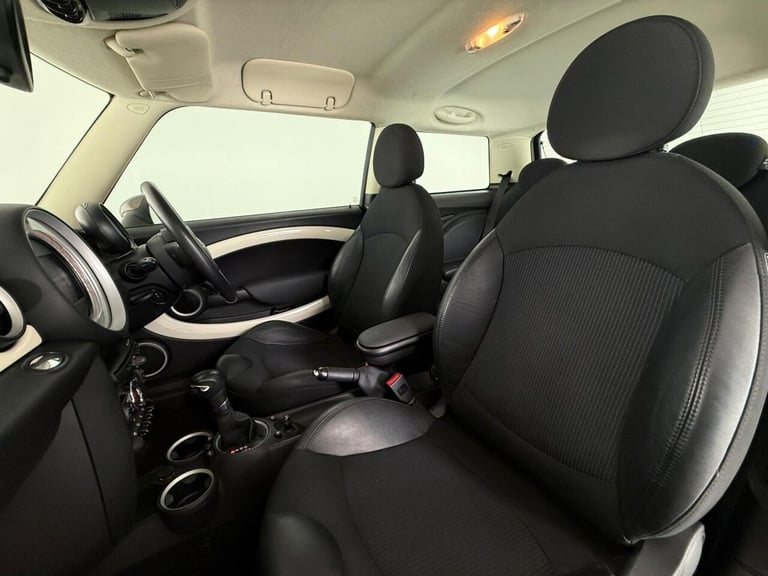 2013 MINI Hatch 1.6 Cooper Auto Euro 5 3dr Hatchback Petrol Automatic