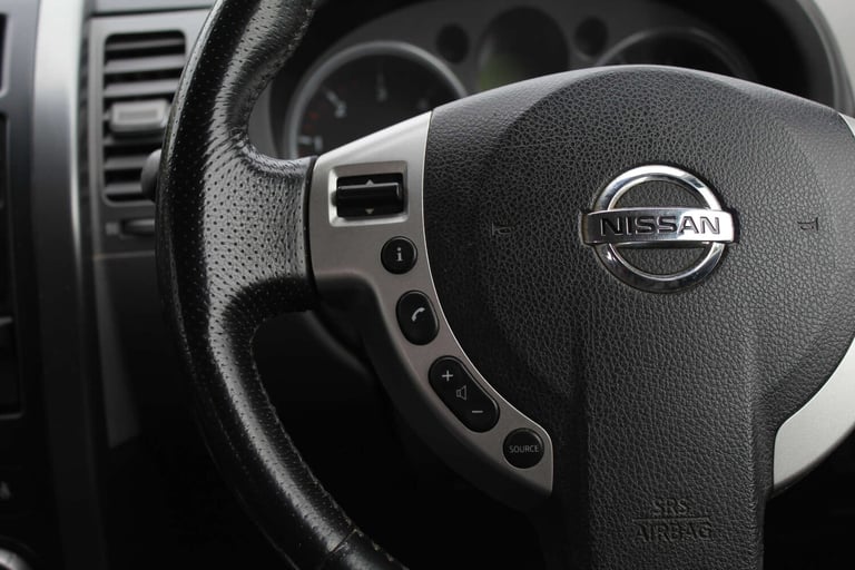 2007 Nissan X-Trail 2.0 dCi Aventura 5dr Auto ESTATE DIESEL Automatic