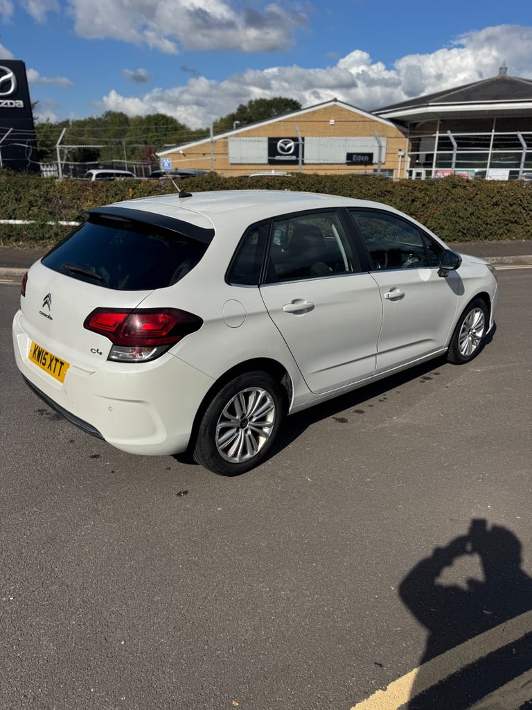 Citroen, C4, Hatchback, 2015, Manual, 1560 (cc), 5 doors