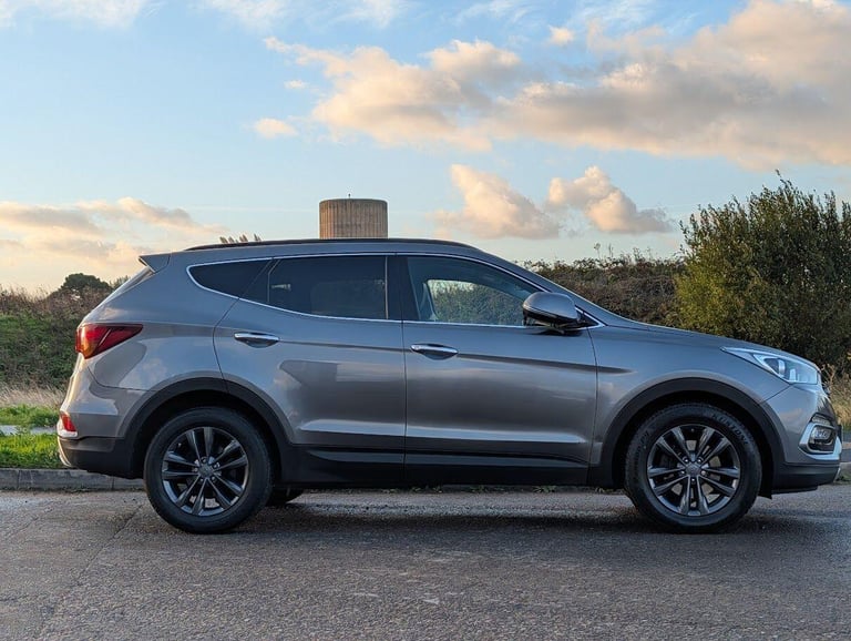 2016 Hyundai Santa Fe 2.2 CRDi Blue Drive Premium 4WD Euro 6 (s/s) 5dr ESTATE Diesel Manual