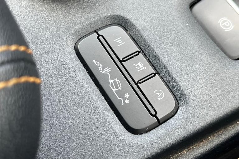 2024 Ford Ranger Wildtrak AUTO 2.0 EcoBlue 205ps 4x4 Double Cab Pick Up, PARKING SENSORS, HE Pick...