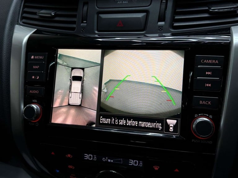 2020 Nissan Navara 2.3 dCi N-Guard Auto 4WD Euro 6 4dr Pickup Diesel Automatic