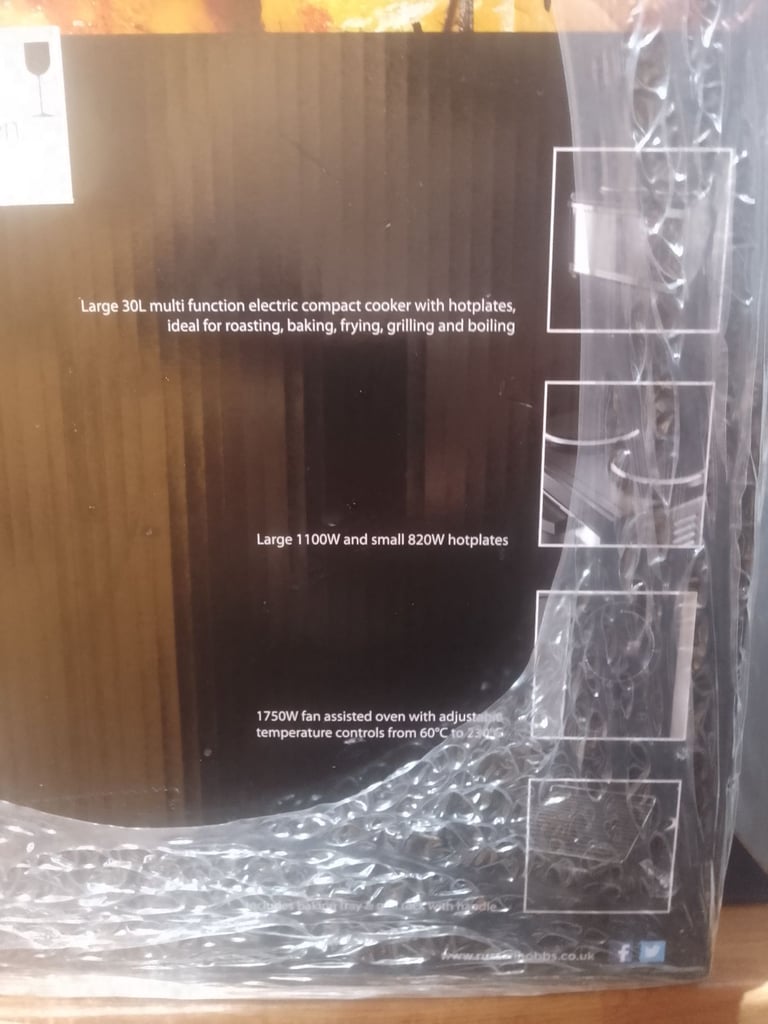 Russell and Hobbs mini kitchen 