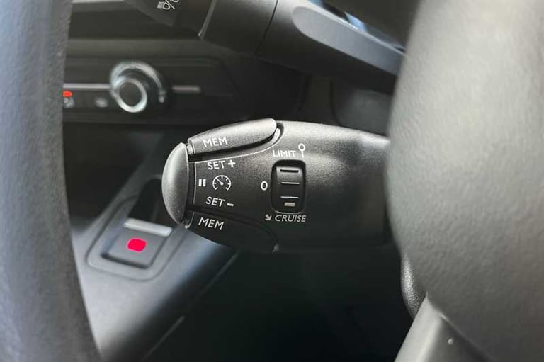 2025 Toyota PROACE CITY Verso 100kW Shuttle Long 50kWh 5dr Auto MPV ELECTRIC Automatic