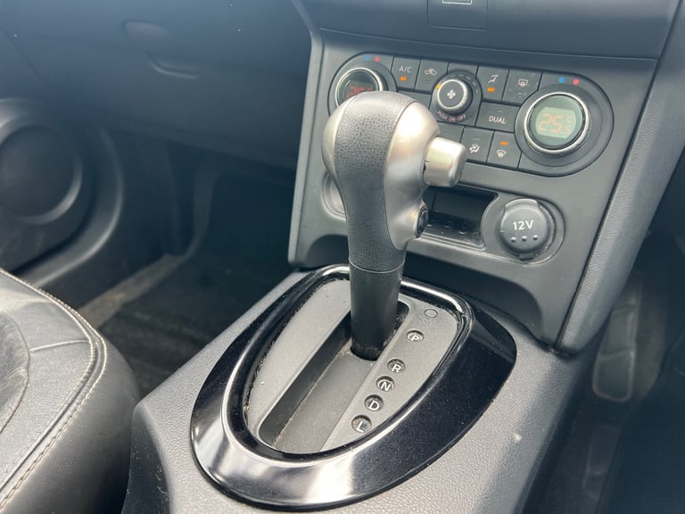Nissan QASHQAI Automatic