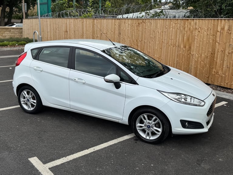 2016 Ford Fiesta 1.25 82 Zetec 5dr HATCHBACK Petrol Manual