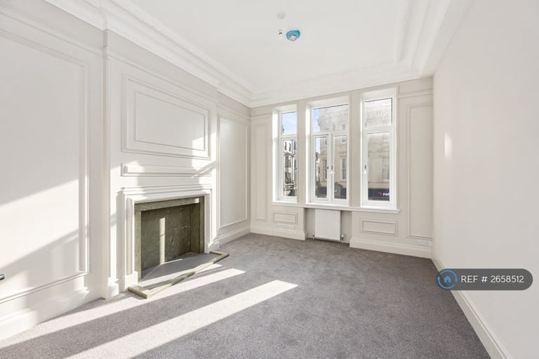 image for 2 bedroom flat in West Street, Brighton, BN1 (2 bed) (#2658512)