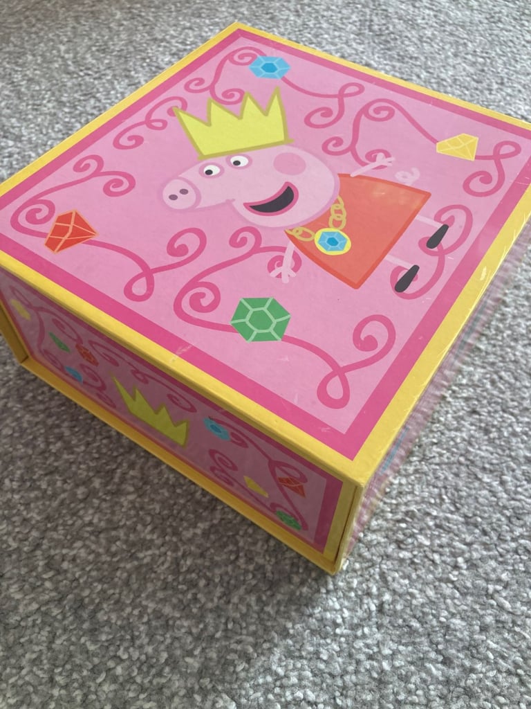 Peppa Pig Puzzle  2 Images in one Box