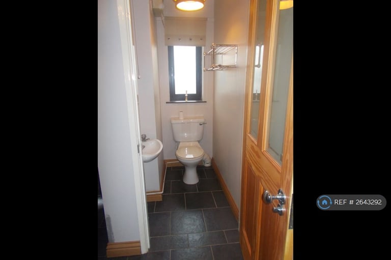 3 bedroom house in Heol Beca, Carmarthen, SA31 (3 bed) (#2643292)