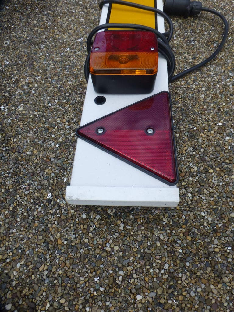 Trailer number plate board and lights