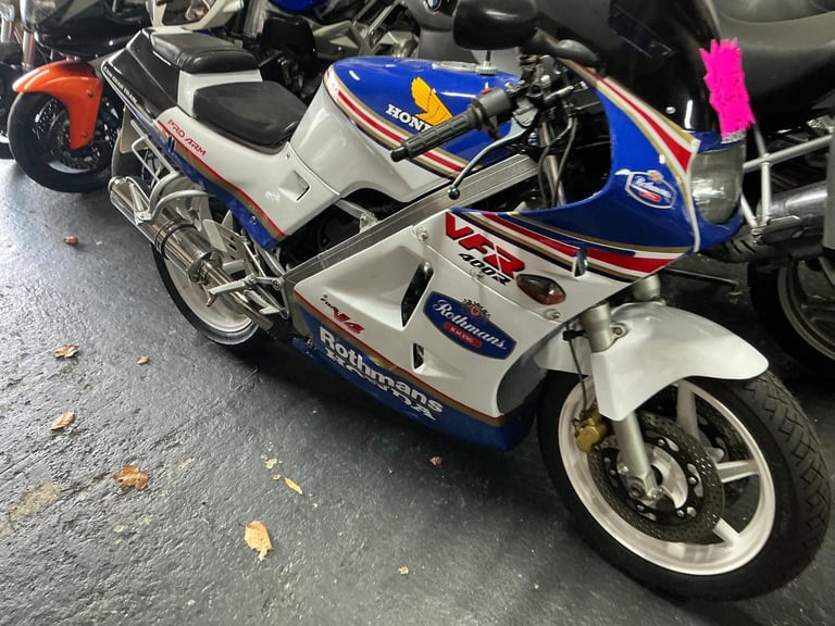 Honda vfr400 