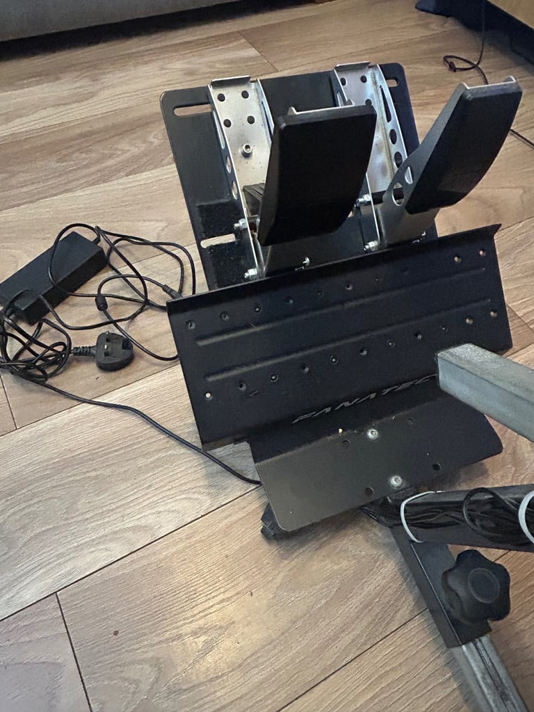 Fanatec DD pro 5nm with Rig
