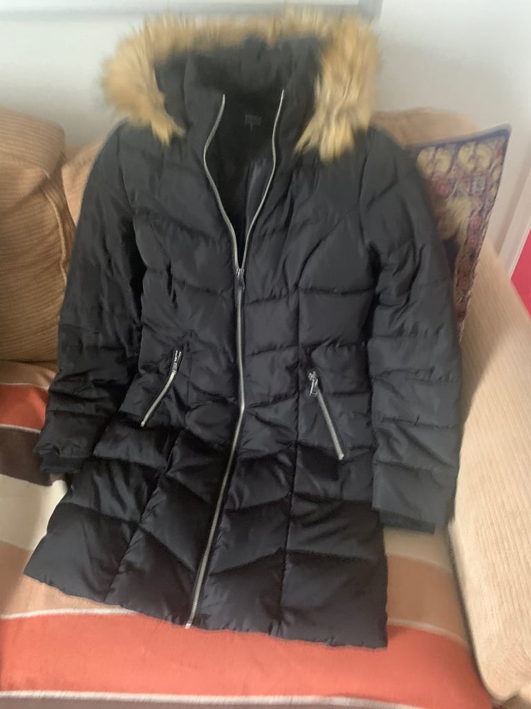 image for For sale lady coat brand new 