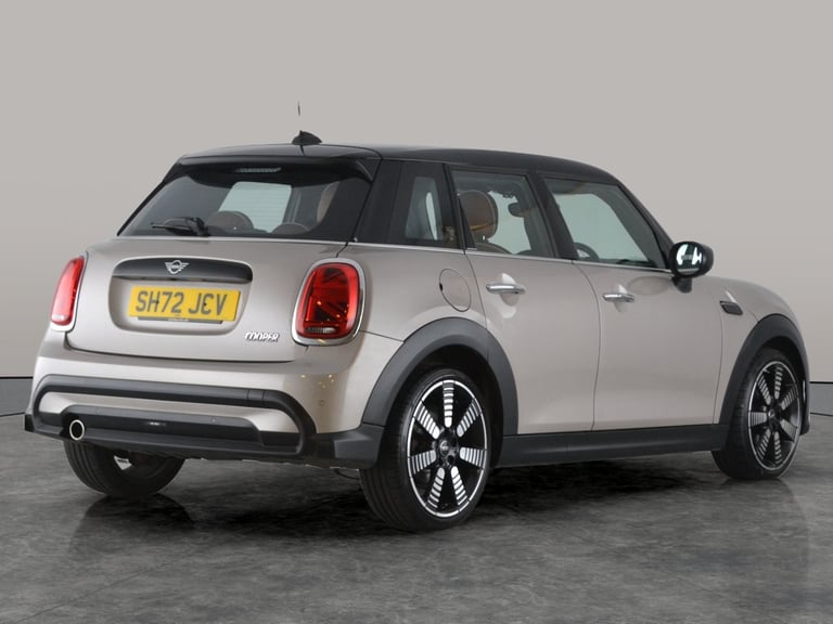 2022 MINI Hatch 1.5 Cooper Exclusive 5dr Auto HATCHBACK PETROL Automatic