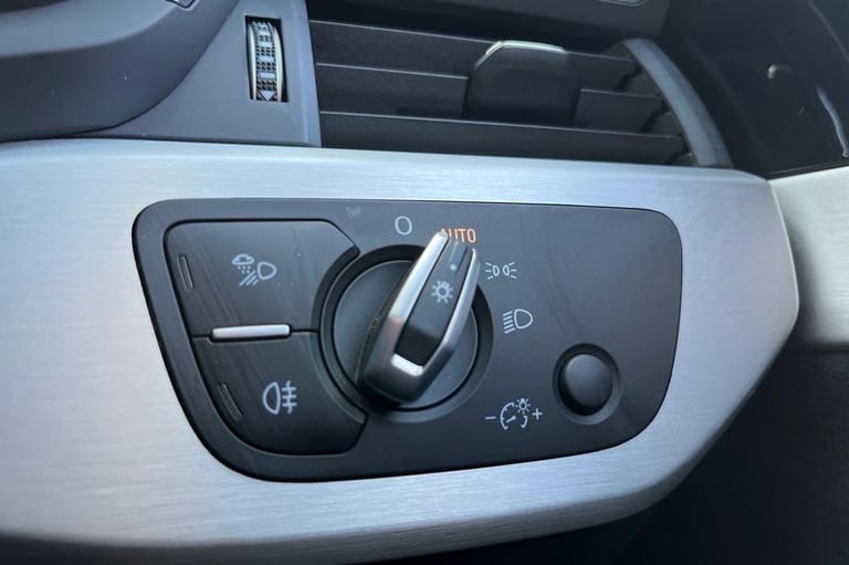 2022 Audi A5 35 TFSI S Line 5dr S Tronic ** Heated Seats - Electric Tail Gate ** SEMI-AU Hatchbac...