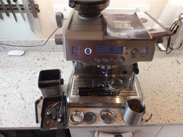 Sage The Oracle Espresso machine.