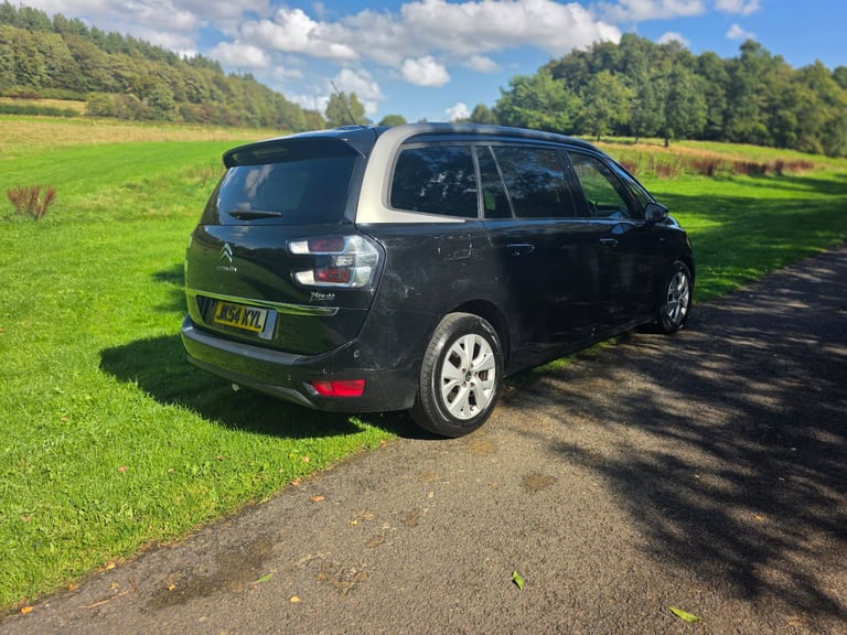 Citroen C4 Grand Picasso 🚙 - 1 year MoT ✅ - 7 seat 💺 - Automatic Diesel ⛽ - high spec Exclusive+ 