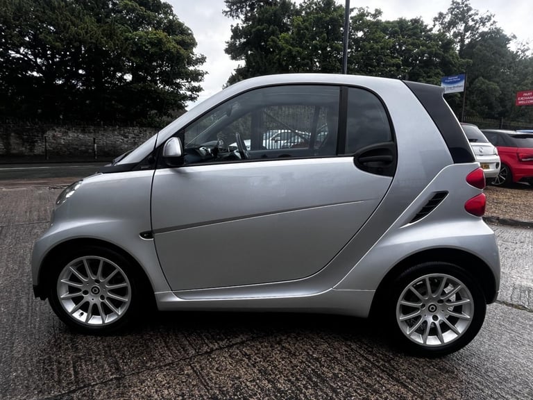 2011 smart fortwo 1.0 MHD Passion Coupe 2dr Petrol SoftTouch Euro 5 (s/s) (71 bhp) Coupe Petrol A...