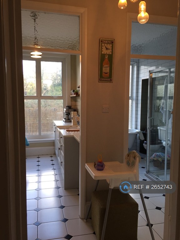 2 bedroom flat in Lorna Road, Hove, BN3 (2 bed) (#2652743)