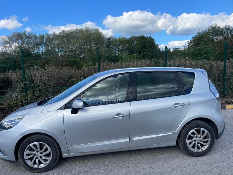 RENAULT SCENIC 1.5 DCI DYNAMIQUE TOM TOM 62 REG 5 DOOR MPV MOT DECEMBER 19TH TAX £35 60+MPG
