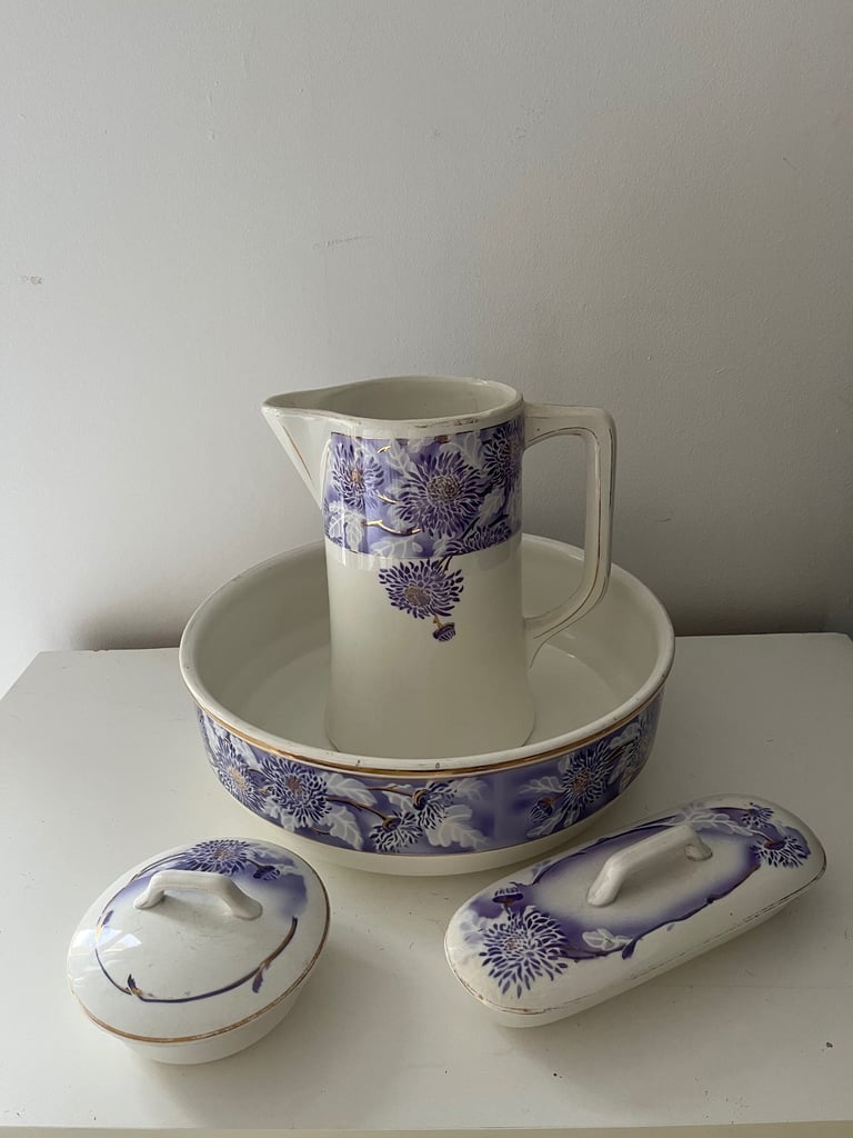 image for Antique Belgian Imperiale Royale (Nimy) Jug & Bowl/ soap dish/ comb dish set