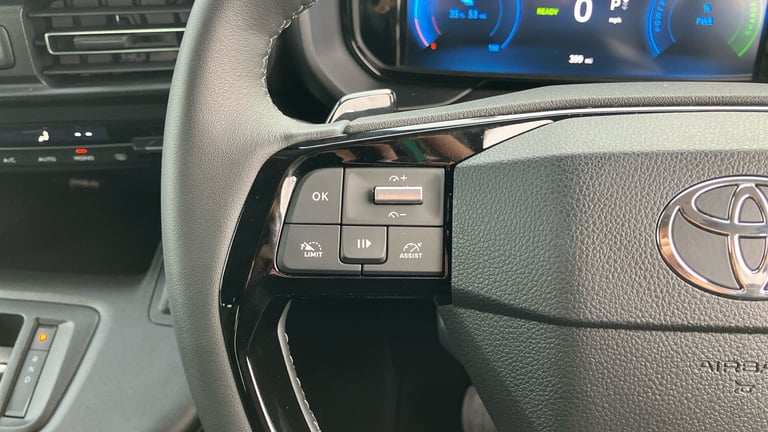 2025 Toyota PROACE CITY Verso 100kW Design L1 50kWh 5dr Auto Electric Estate Estate Electric Auto...