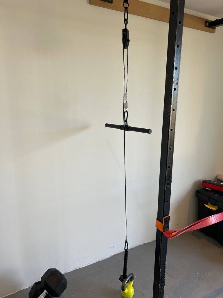 image for Weight plate pull down pulley bar