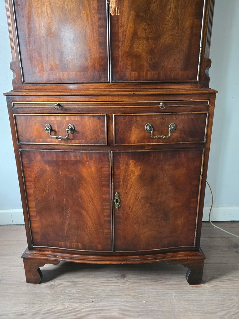 VINTAGE Burr Walnut Purpose Built Cocktail Drinks Cabinet -Possible Local Delivery
