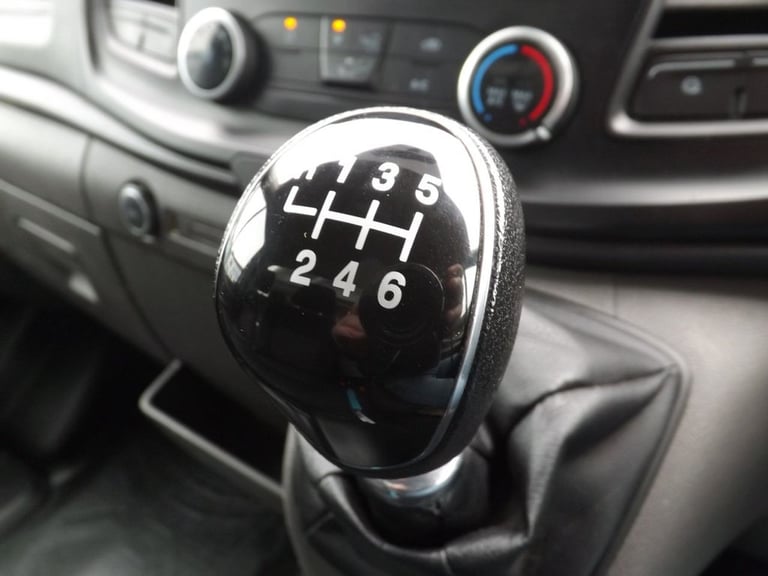 2020 Ford Transit 2.0 350 LEADER C/C ECOBLUE 129 BHP CHASSIS CAB Diesel Manual