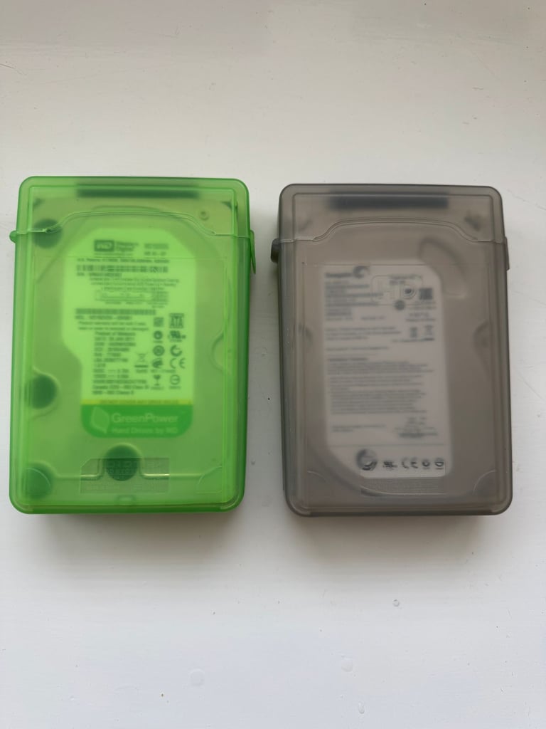 Western Digital 1.5TB & Seagate Pipeline 500GB + Case Protector