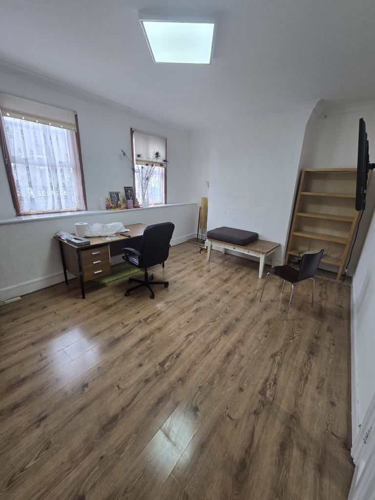 image for 2 bedroom flat in 2-Bedroom Flat for Rent, SE8 4RG