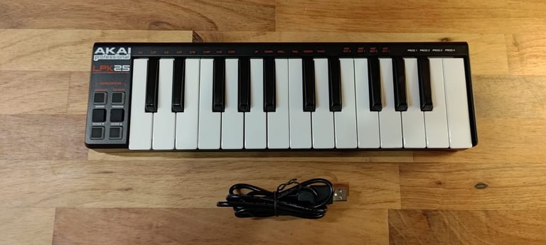 Akai LPK25 - MIDI Keyboard