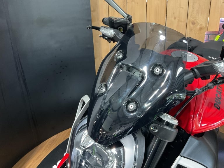 Ducati Diavel V4 TOURING 2024 just 3000 Miles! 1 Owner! FREE UK DELIVERY! Superb