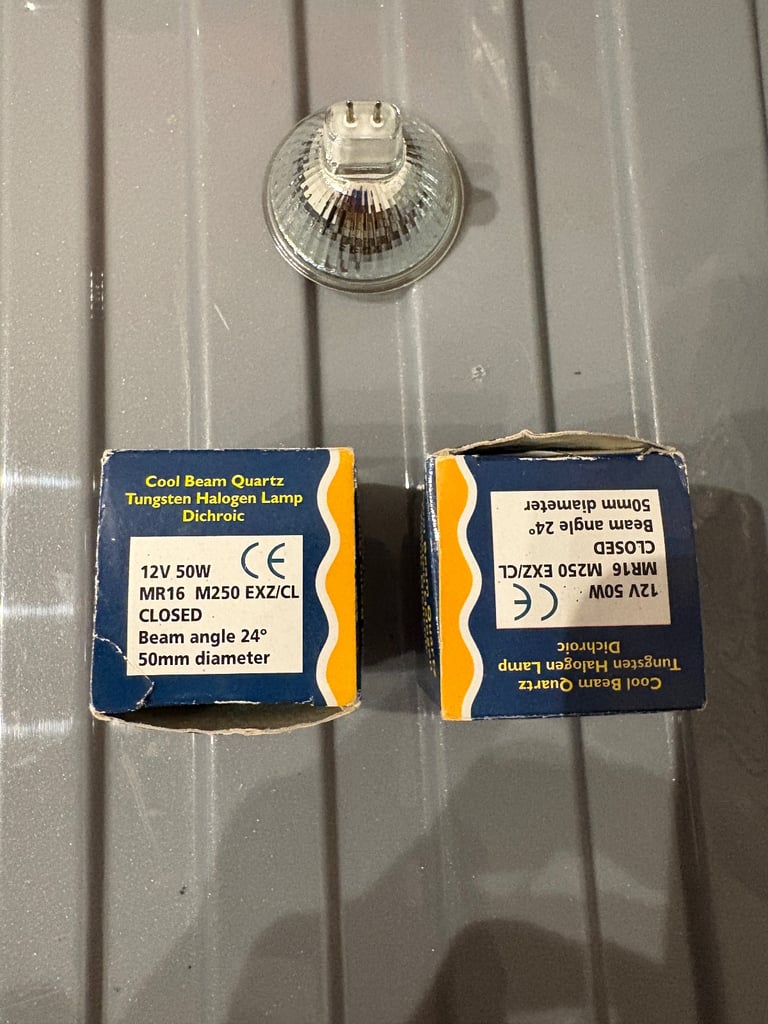 New 3 light bulbs, please see all information on photos, Bargain price 